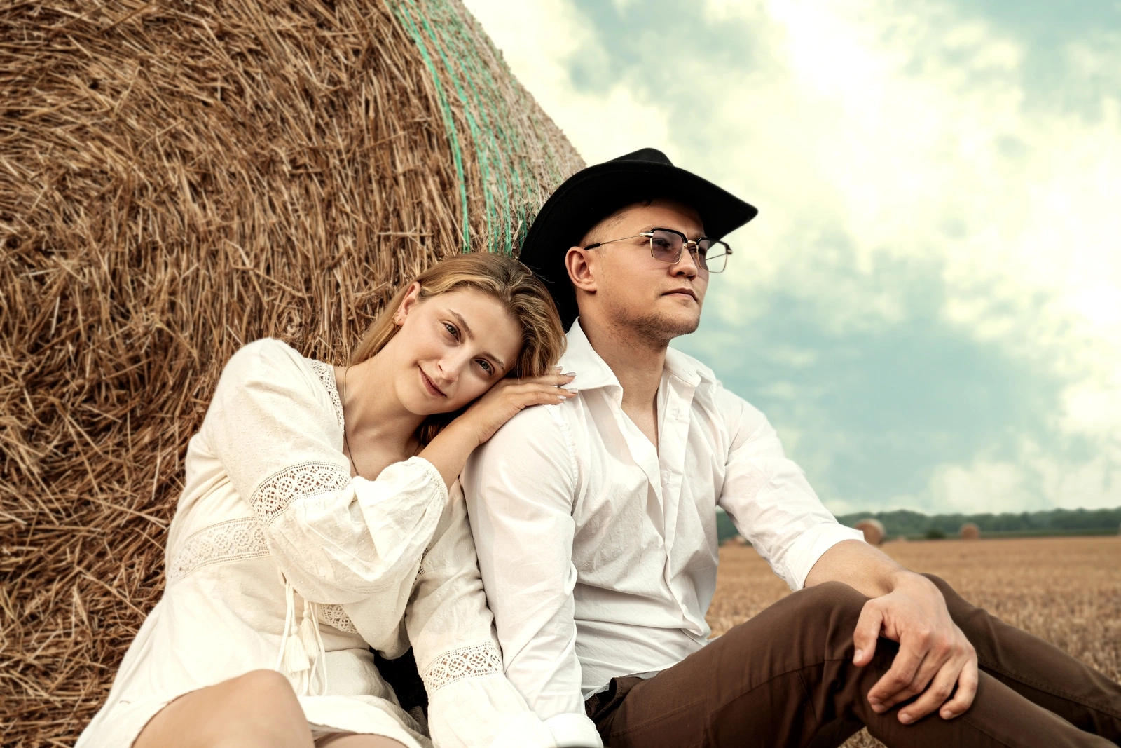 Stories captured in warm light and genuine laughter.